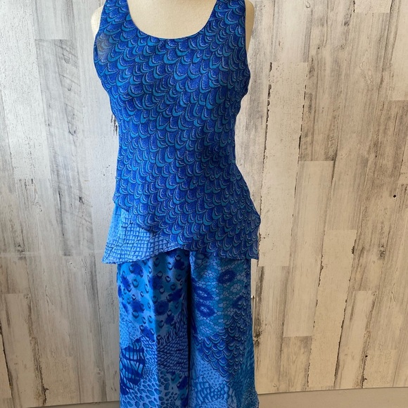 Blue Chiffon Print 2 Piece Set SKU 6002 - Picture 4 of 17